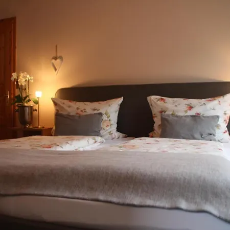 Weingut-brennerei-gaestehaus Emil Dauns