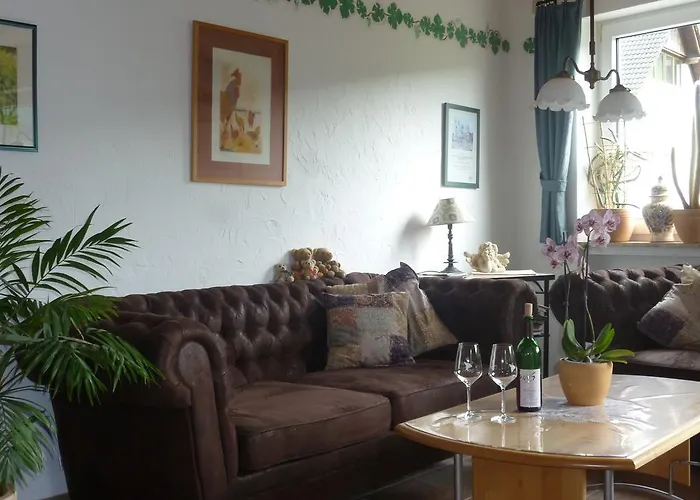 Weingut-brennerei-gaestehaus Emil Dauns Guest house 3*